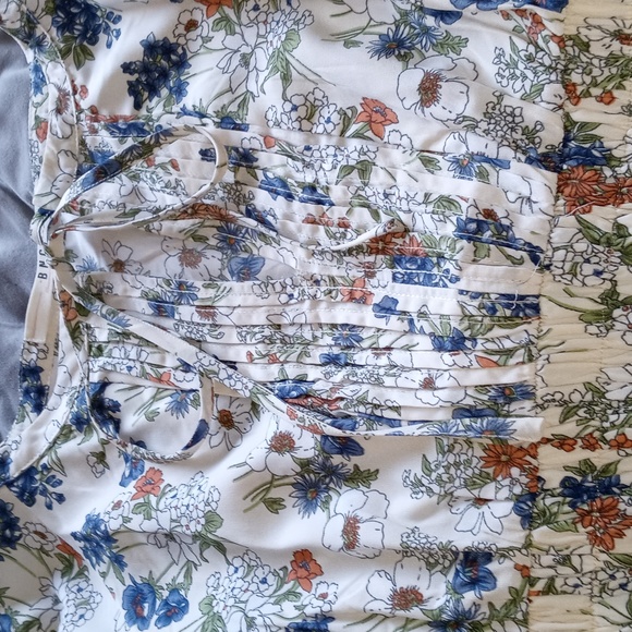 NWT Pretty BNCI Floral Dress Size M - Picture 11 of 11